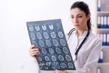 Choroby przyzębia a choroba Alzheimera - Nowe fakty!